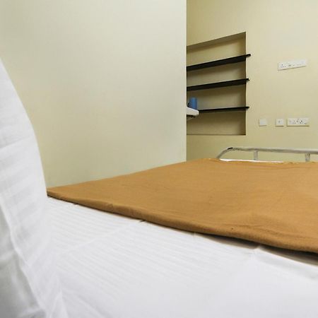 فندق Spot On Jayalakshmi Residency Non Ac Kovilpatti المظهر الخارجي الصورة