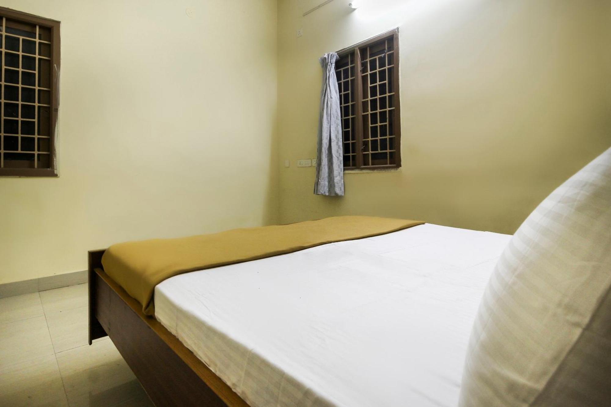 فندق Spot On Jayalakshmi Residency Non Ac Kovilpatti المظهر الخارجي الصورة
